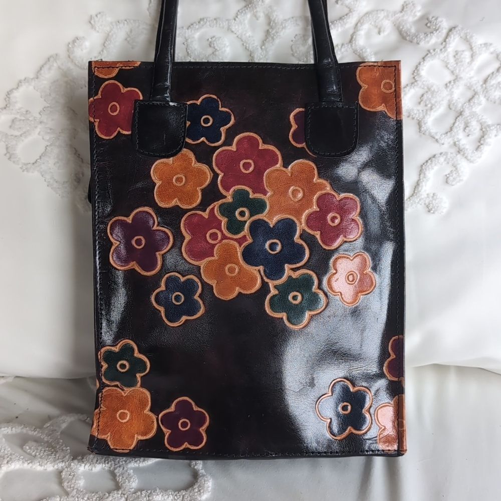 100% Genuine Leather Plum Colored 🏵️Flower Power -Vintage Leather Handbag/Tote - Picture 4 of 15